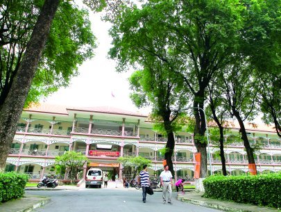 Elogia presidente vietnamita exitosa operación de siameses