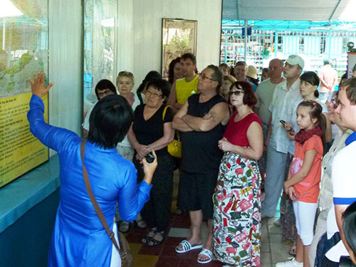 Exponen en Vietnam mapas antiguos sobre soberanía marítima