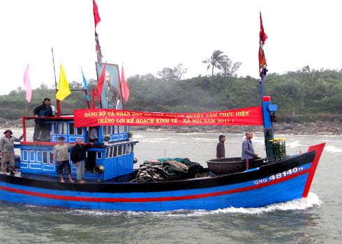 Pescadores vietnamitas reinician actividades laborales