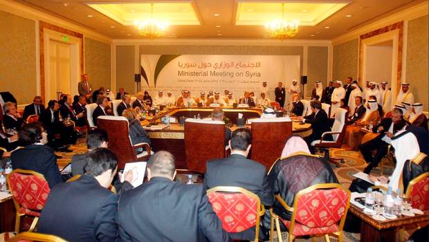 Países occidentales y árabes acuerdan proporcionar armas a rebeldes sirios