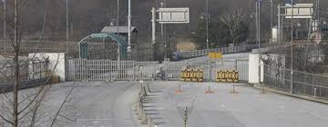 Pyongyang premite a empresarios surcoreanos visitar zona industrial de Keasong