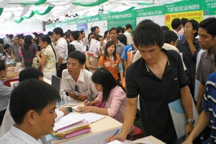 Realizan consultas para perfeccionar Ley del Trabajo