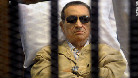 Egipto ordena liberar a ex presidente Hosni Mubarak