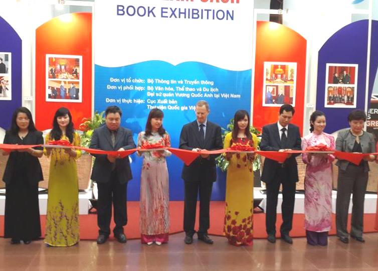 Inauguran exposición de libros sobre lazos Vietnam-Reino Unido