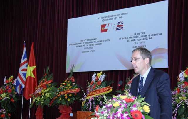 Afianzan relaciones diplomáticas Vietnam - Inglaterra