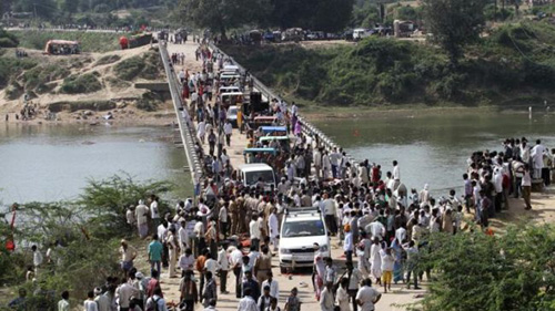 Cerca de 100 muertos en una estampida en India