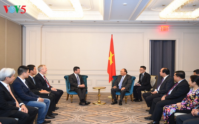 Premier vietnamita apoya una mayor cooperación entre empresas nacionales y Nasdaq