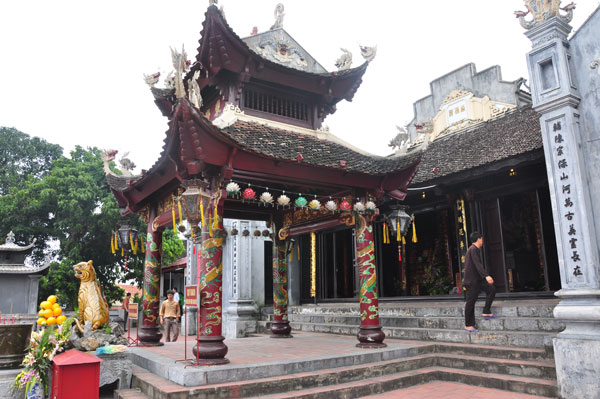 El templo de Cua Ong, importante obra religiosa de Quang Ninh