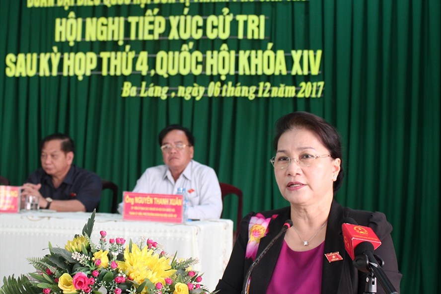 Dirigente parlamentaria se reúne con el electorado de Can Tho