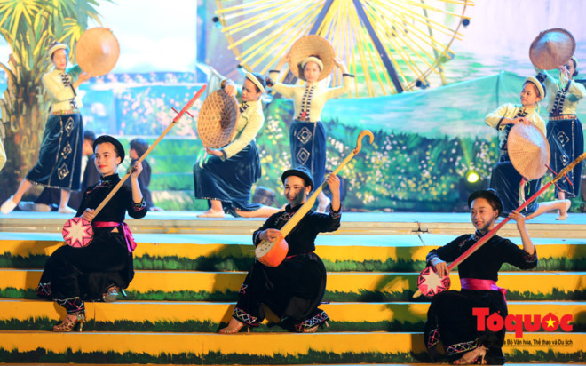 Nguyen Thai Hoc, artista del canto Then