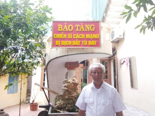 Lam Van Bang actúa para sus antiguos compañeros de combate