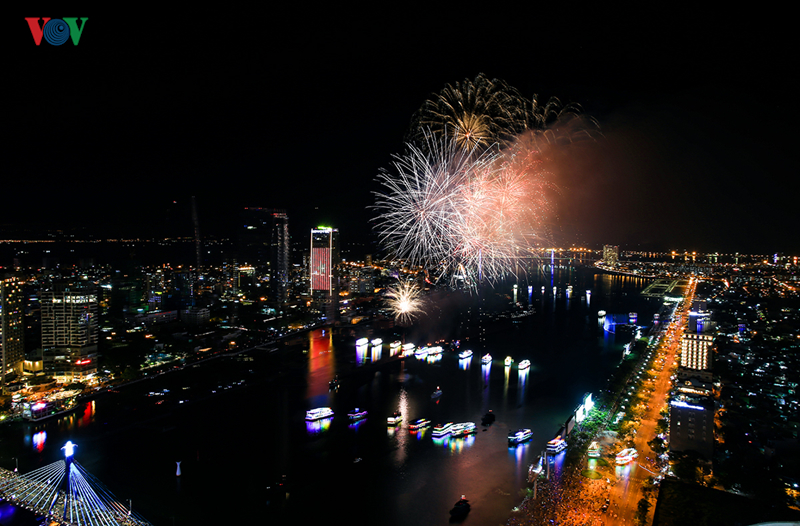 Da Nang hacia el desarrollo turístico asociado al Festival Internacional de Fuegos Artificiales