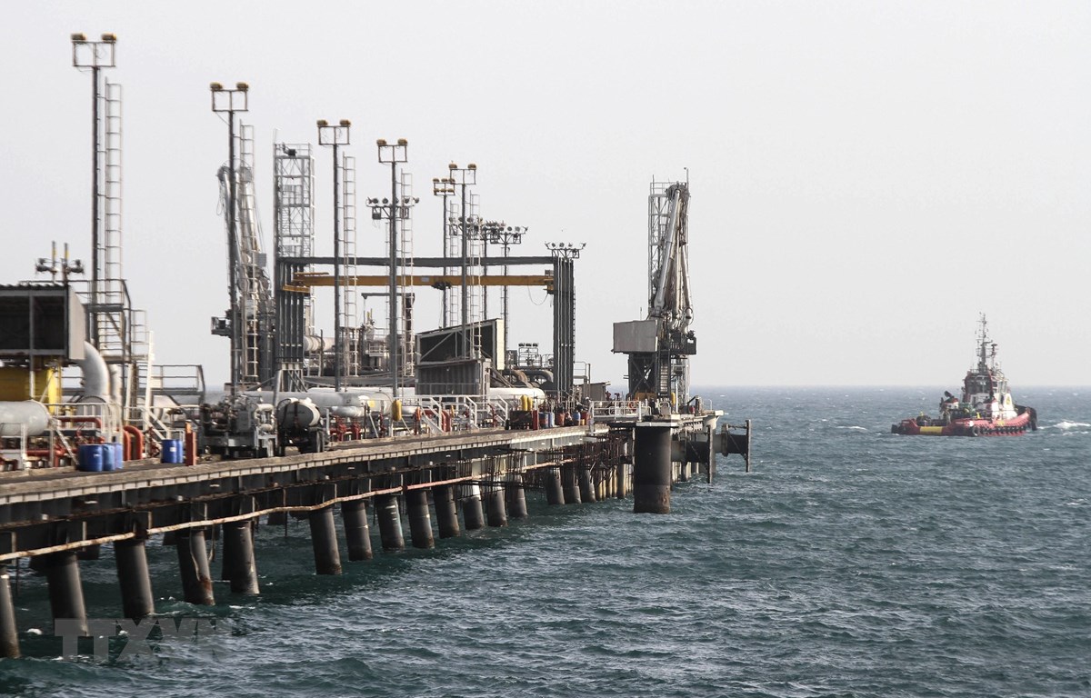 Irán pone en alerta a su sector petrolero ante posible ataque