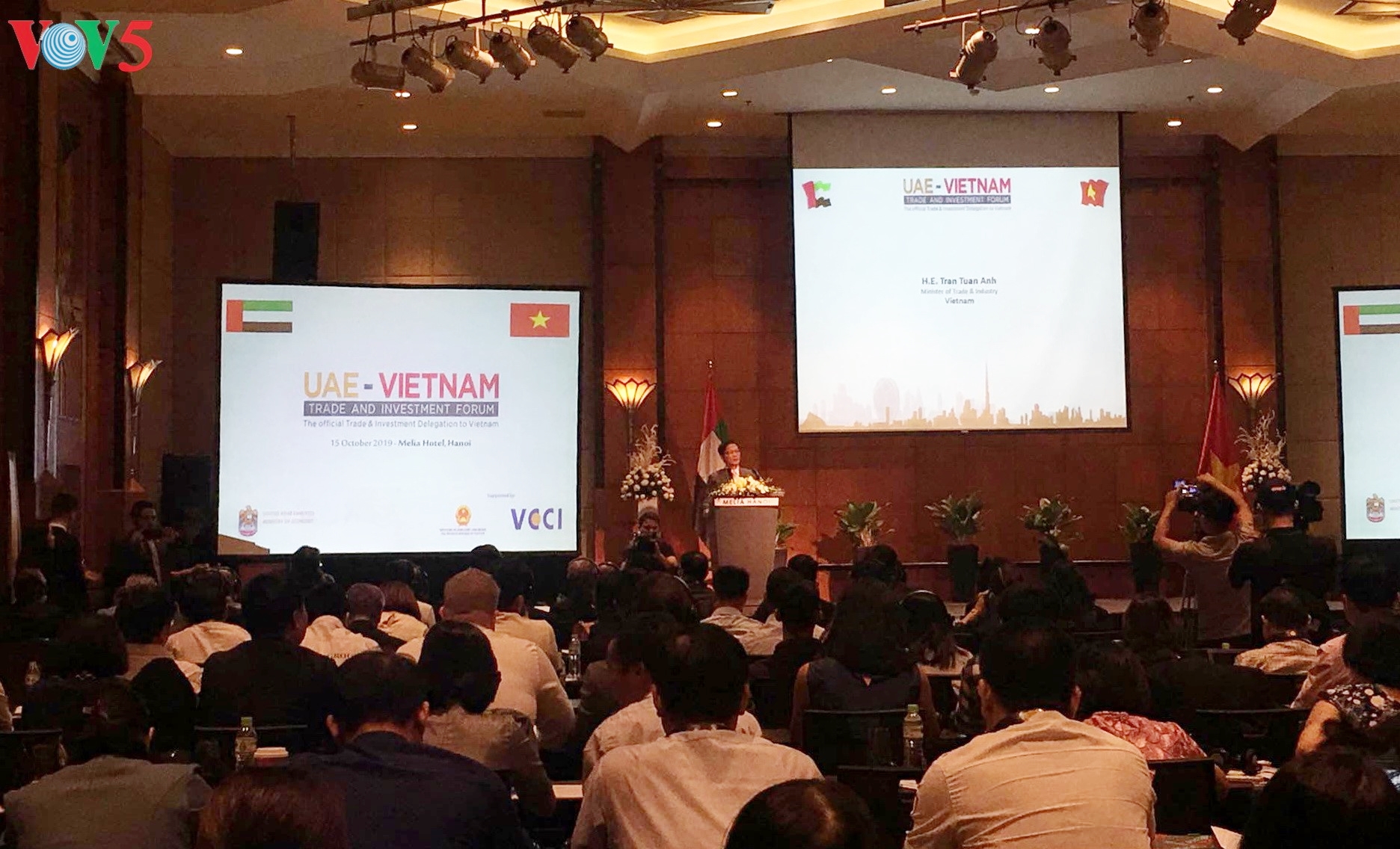 Vietnam y Emiratos Árabes Unidos afianzan conexión empresarial