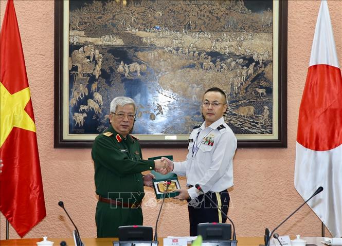 Vietnam y Japón fortalecen cooperación en defensa