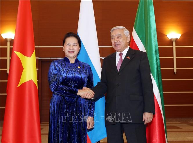 Líder del Parlamento vietnamita se reúne con presidente del Consejo de Estado de Tartaristán
