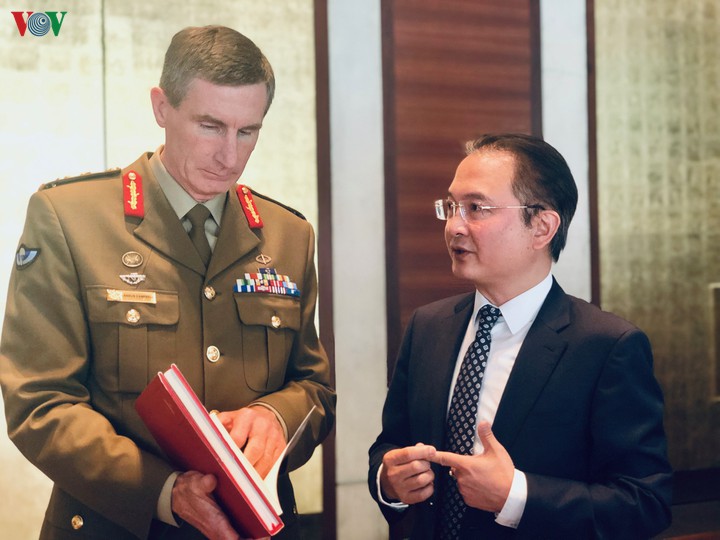Presentan en Australia Libro Blanco de Defensa de Vietnam