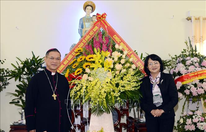 Felicitan a católicos vietnamitas en provincia norteña de Nam Dinh en ocasión de Navidad