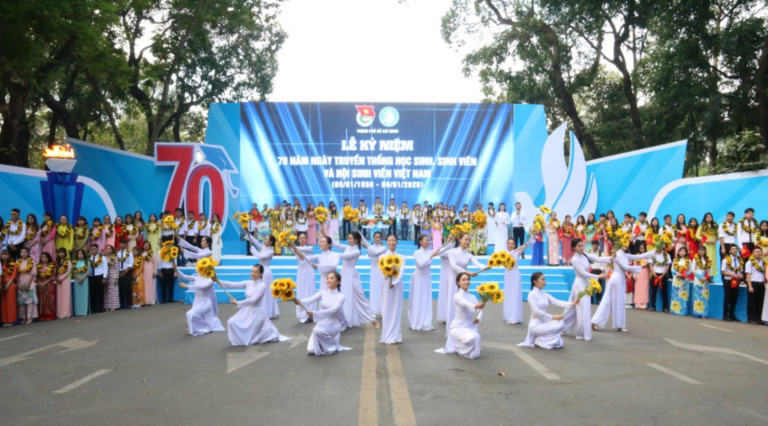 Celebran en Ciudad Ho Chi Minh 70 aniversario del Día Nacional del Estudiante