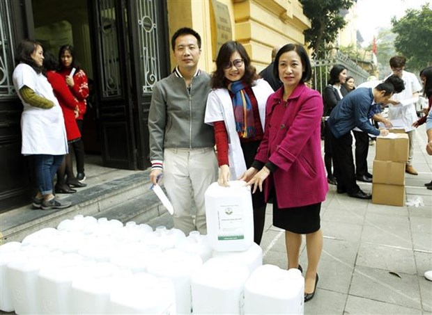 Jóvenes de Hanói despliegan actividades voluntarias dirigidas a la comunidad