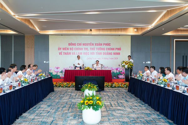 Premier vietnamita se reúne con dirigentes principales de Quang Ninh