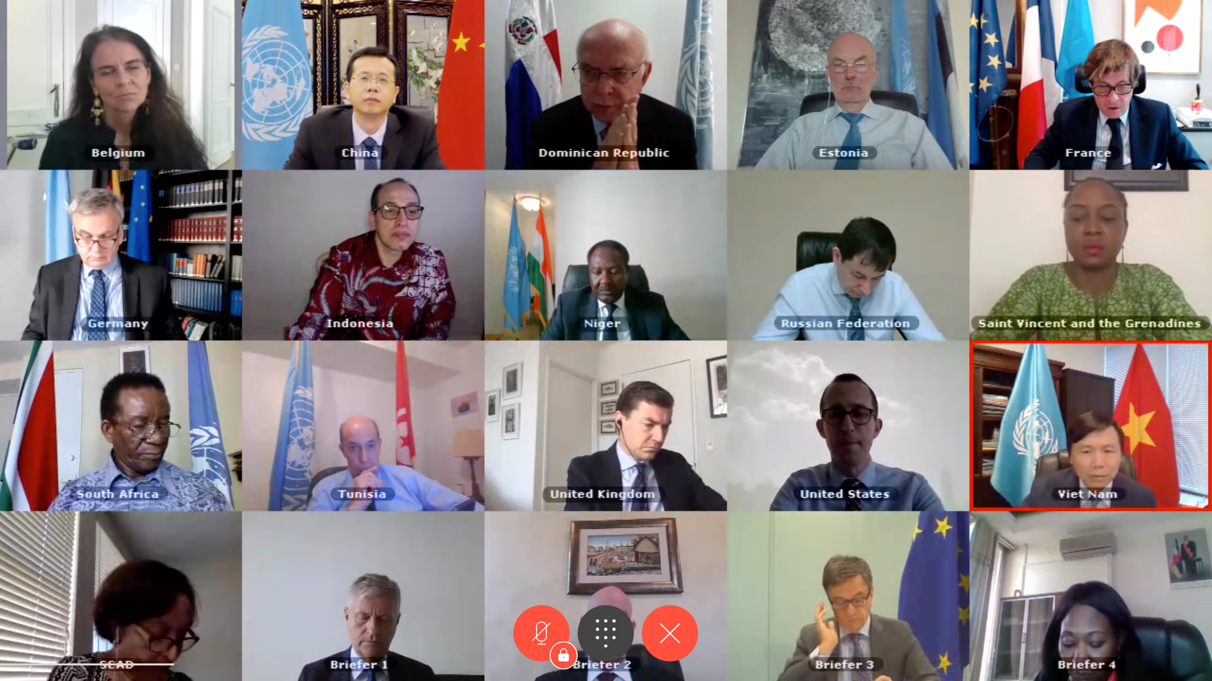 Vietnam insta a brindar mayor apoyo a la República Centroafricana