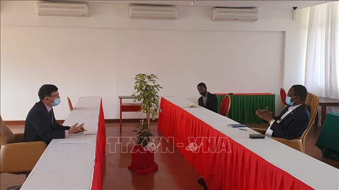Vietnam y Mozambique fortalecen lazos