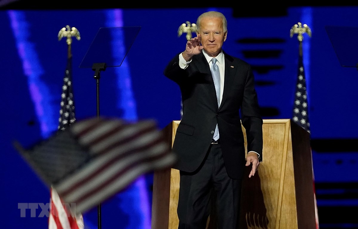 El expresidente estadounidense George W. Bush felicita a Joe Biden