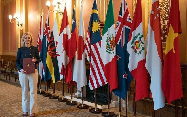 La ministra británica de Comercio Internacional aprecia el apoyo de Vietnam a su adhesión al CPTPP