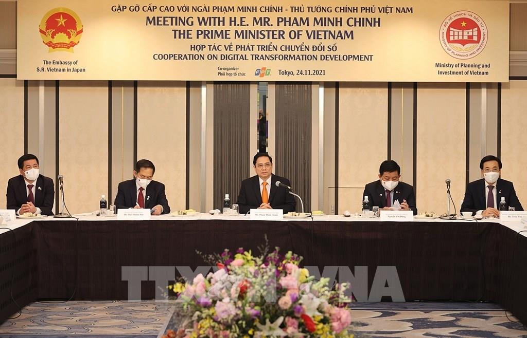 Vietnam tiene muchas ventajas para su desarrollo económico y transformación digital, afirma el primer ministro