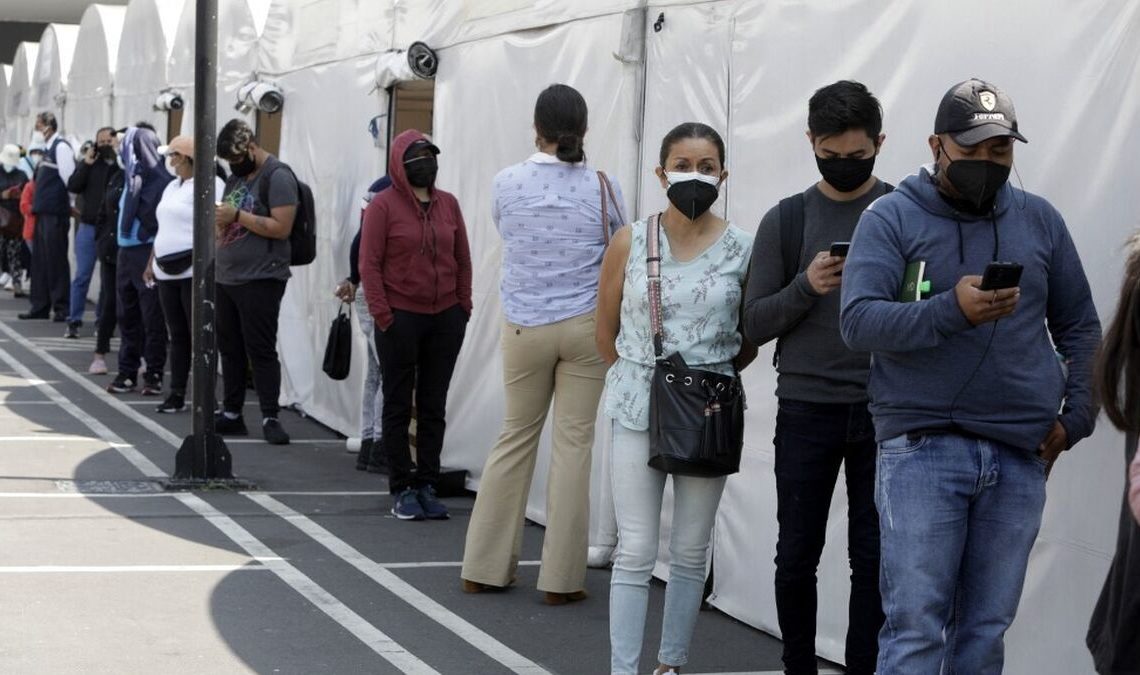 Ecuador declara en alerta roja por contagios de covid-19