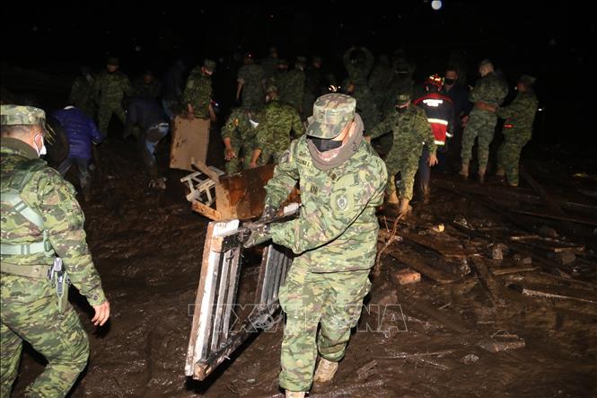 Desastres naturales ocasionados en Ecuador e Indonesia