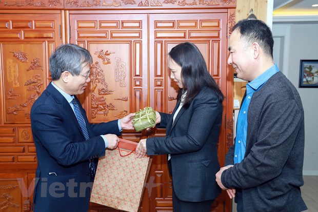 Vietnamitas residentes en Corea del Sur y Venezuela celebran el Tet 2022