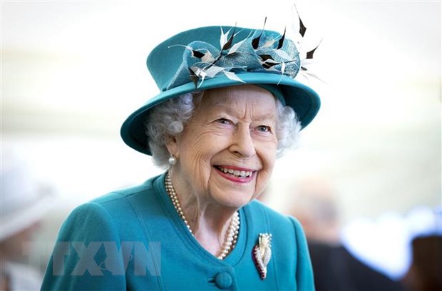 Líderes vietnamitas saludan 70 años del reinado de Isabel II