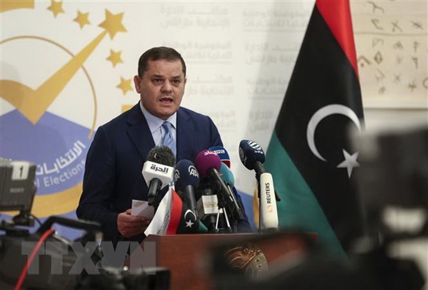 El primer ministro interino de Libia llama a elecciones para poner fin a la crisis