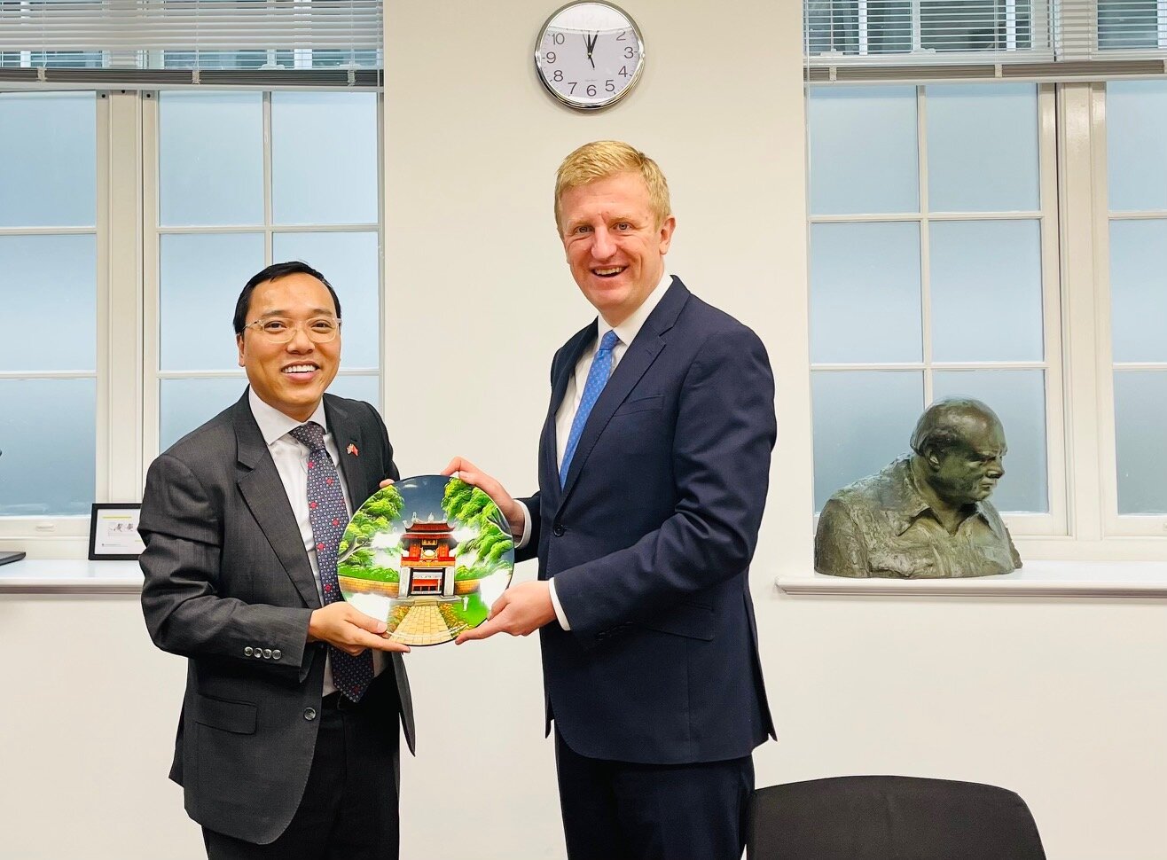 Partido Conservador británico respalda la asociación Reino Unido-Vietnam