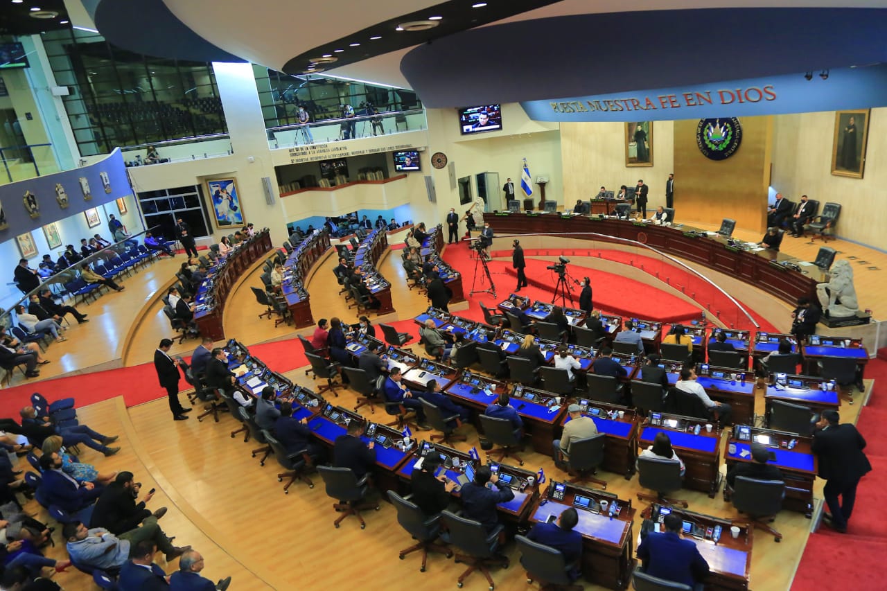 La Asamblea Legislativa de El Salvador aprueba decreto de excepción para frenar ola de violencia