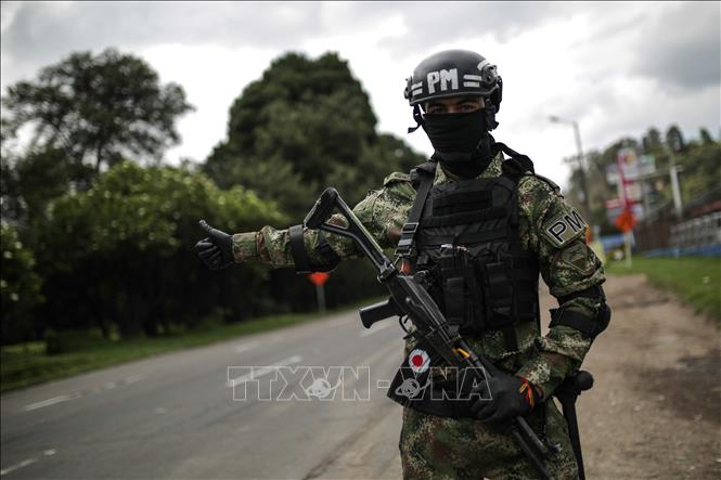 Gobierno de Colombia y el ELN acuerdan alto el fuego bilateral por seis meses