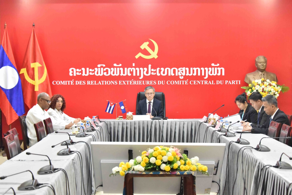 Cuba y Laos fortalecen relaciones bilaterales