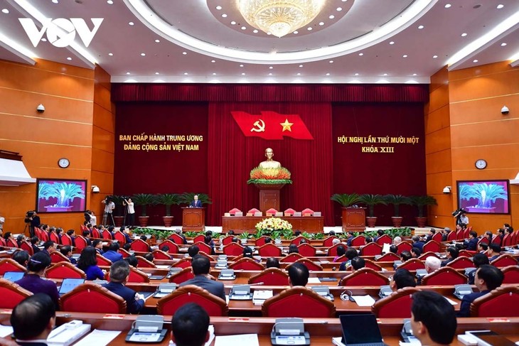 Concluyen XI Pleno del Comité Central del Partido Comunista de Vietnam del XIII Mandato