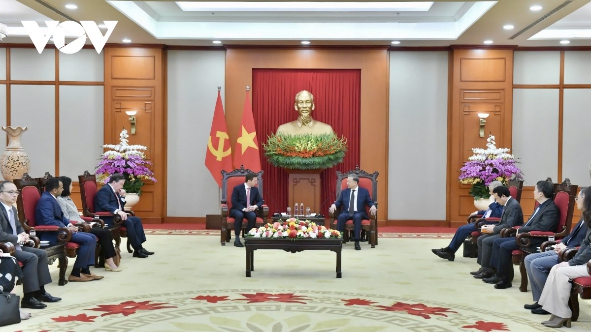 Vietnam fortalece la cooperación económica con empresas estadounidenses