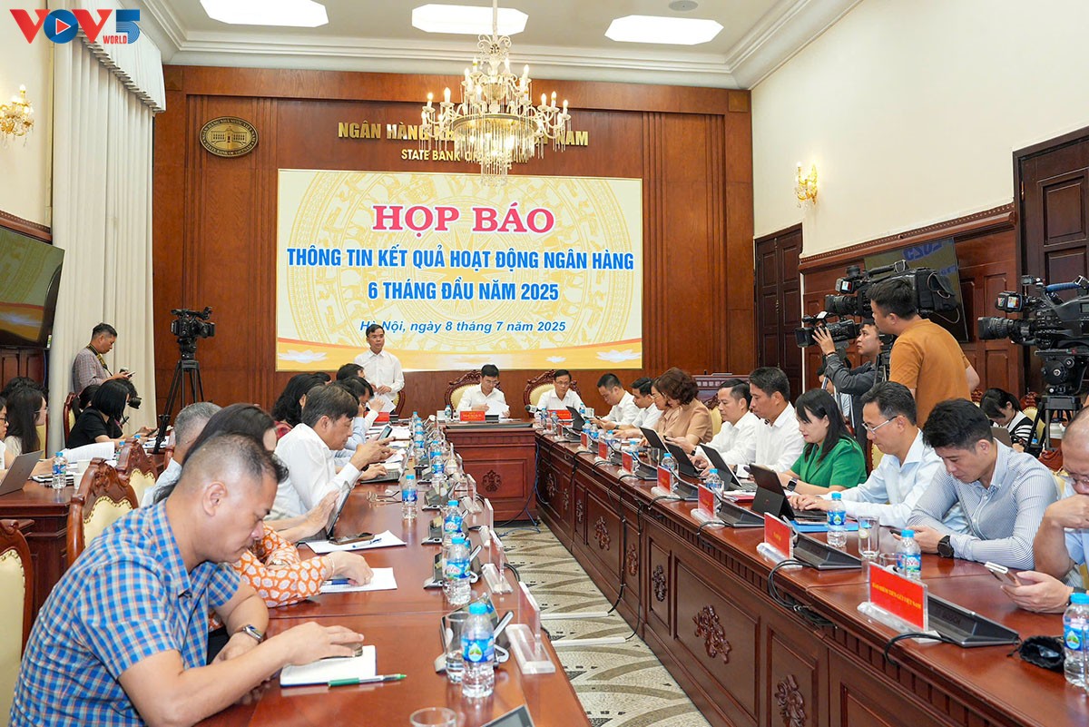 El fuerte crecimiento del crédito respalda el repunte económico de Vietnam en el primer semestre