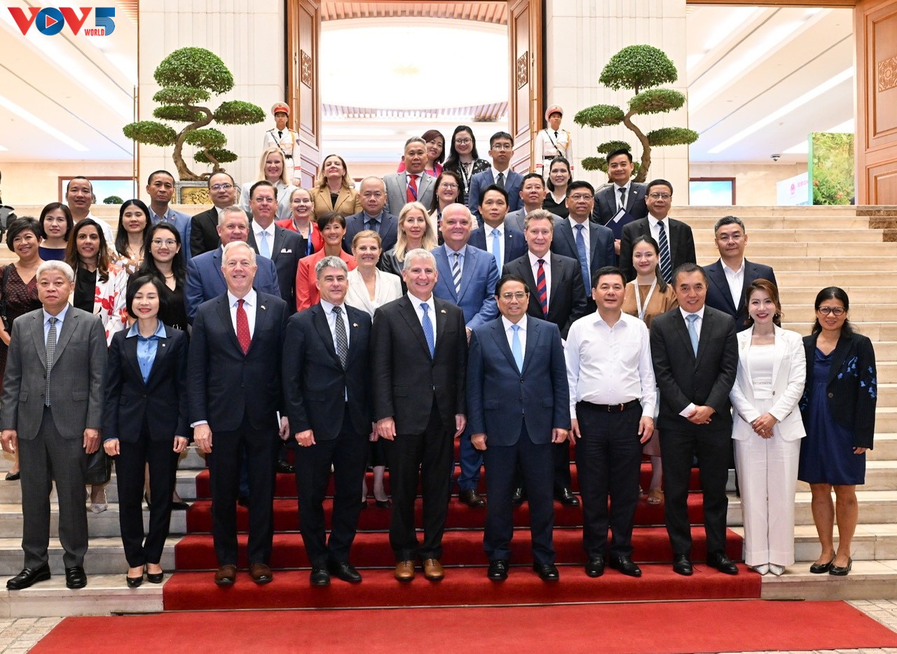 El Primer Ministro vietnamita se reúne con el Consejo Empresarial Estados Unidos-ASEAN