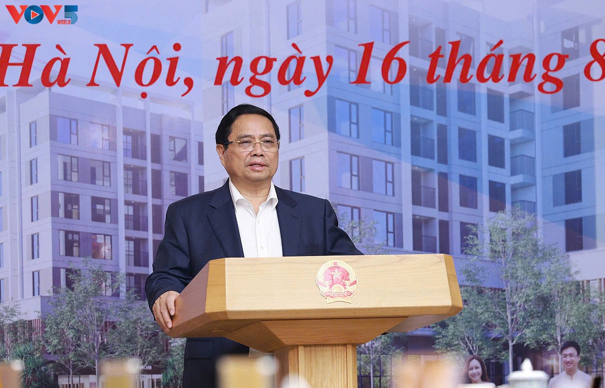 Primer Ministro de Vietnam exige mayor esfuerzo para completar 100.000 viviendas sociales en 2025