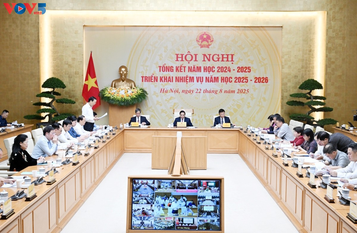 Primer Ministro de Vietnam pide garantizar el acceso equitativo a la educación