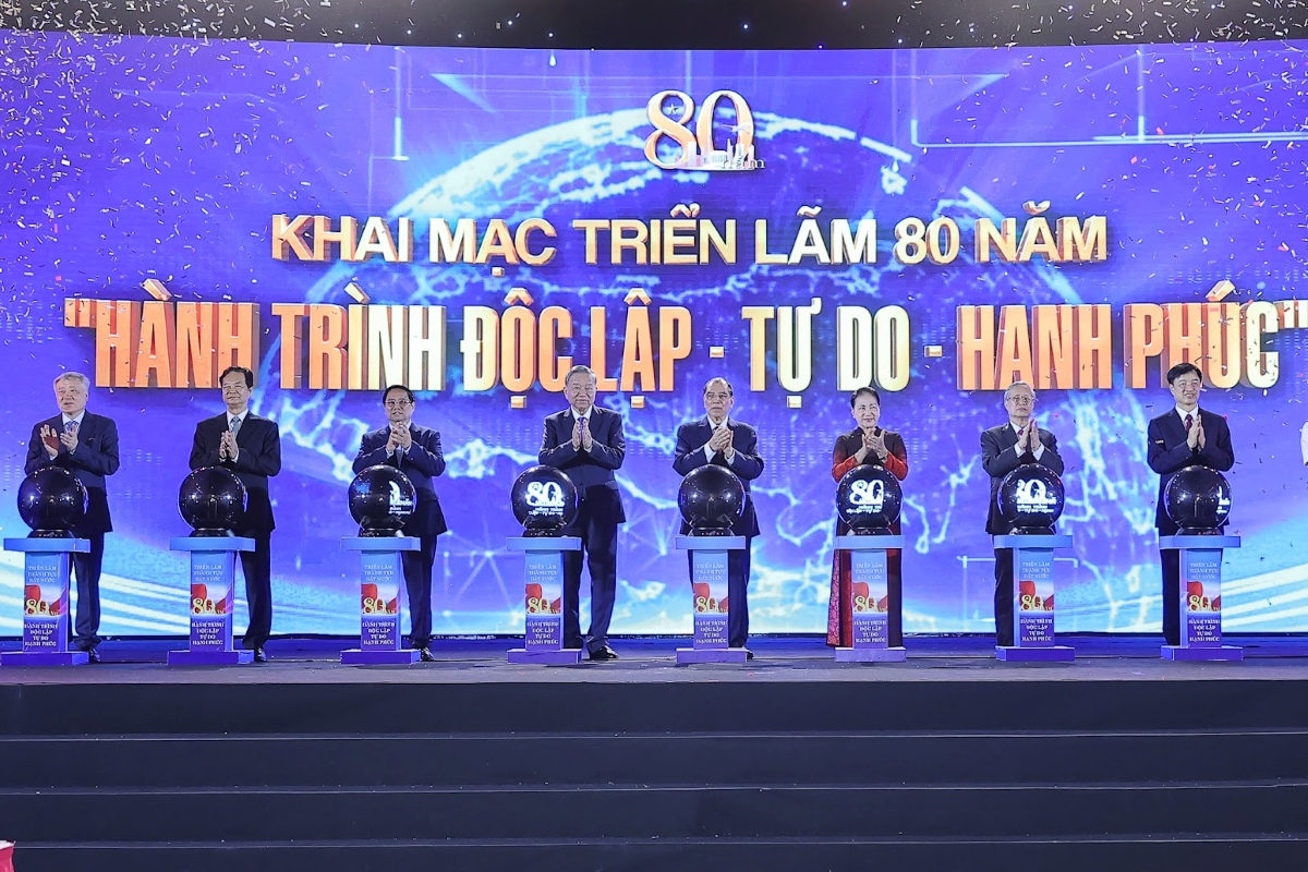 Exposición “80 años de Independencia-Libertad-Felicidad”: testimonio de la creatividad vietnamita