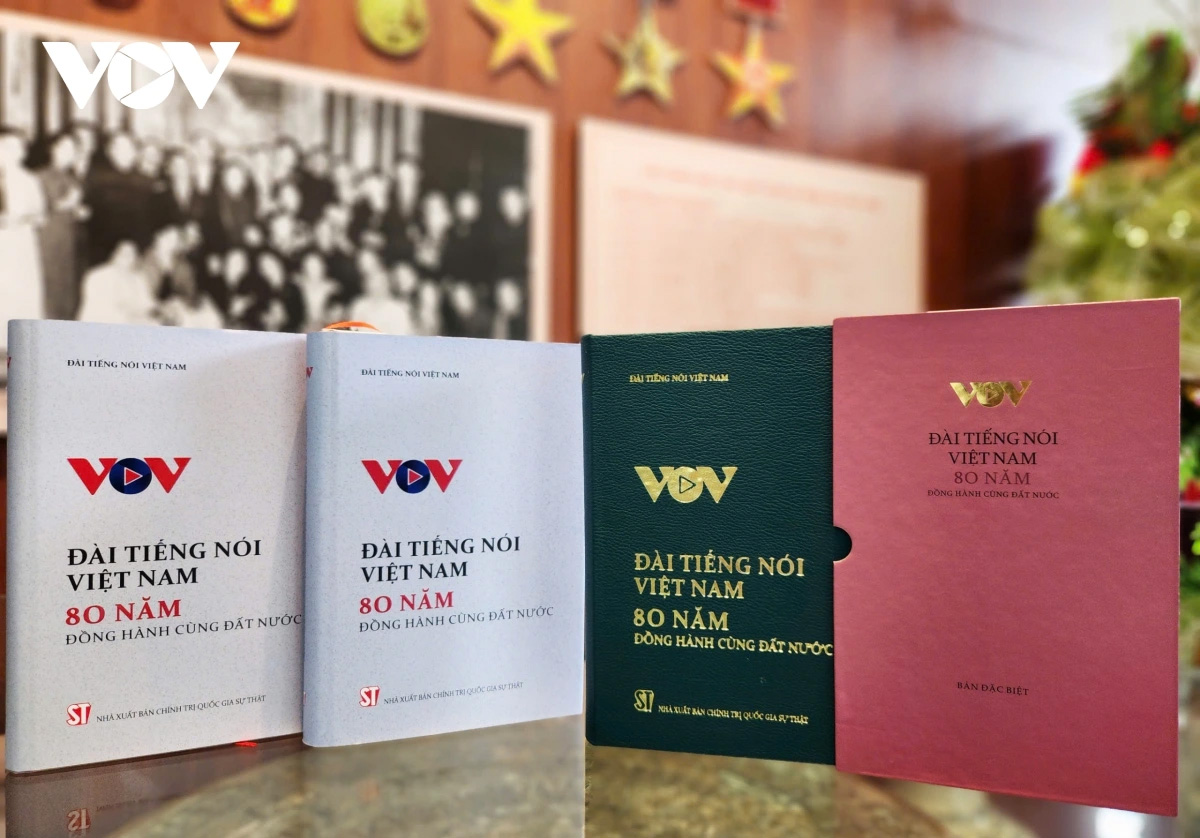 Presentan el libro “La Voz de Vietnam - 80 años de acompañamiento al país”