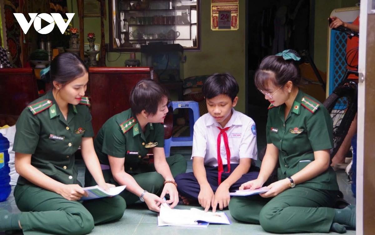 Programa “Juntos hacia el Saber”: La semilla de esperanza para los niños en situación desfavorable en Gia Lai