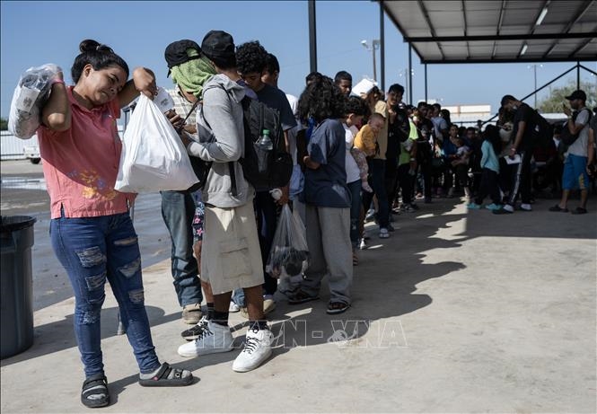 Estados Unidos suspende temporalmente todos los trámites de inmigración de ciudadanos de 19 países