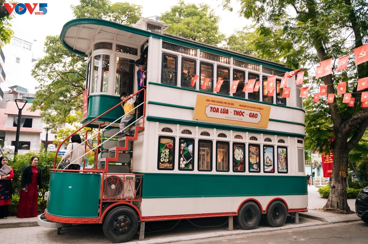 Línea de tranvía número 6 revive la memoria hanoyense de la época de subsidio